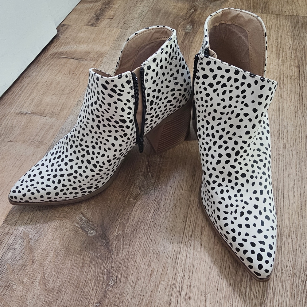 Chic Dalmatian Print Ankle Booties